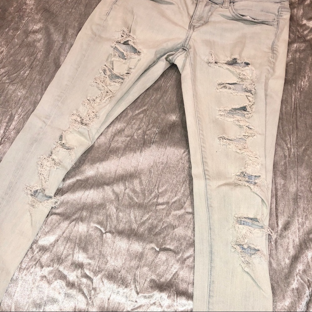 Very Ripped Jeans - Picture 2 of 9